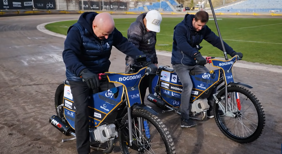 Żużel. Kuciapa nauczycielem… marszałka! Polityczna dyskusja na torze